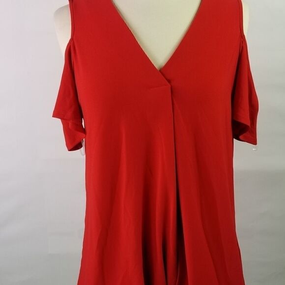 Inc, international Concepts RED COLD SHOULDER TOP. - Picture 1 of 11